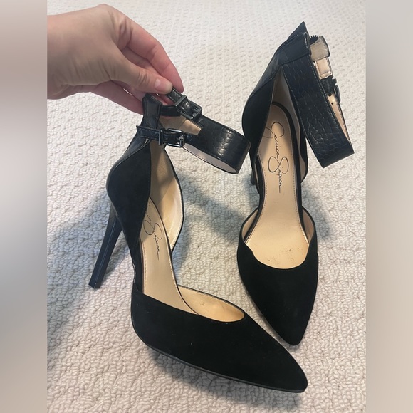 Black Jessica Simpson Heels - Picture 2 of 5